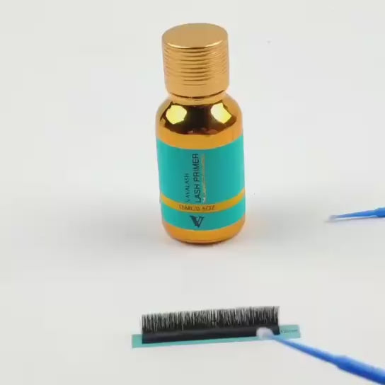 Lash primer for eyelash extensions